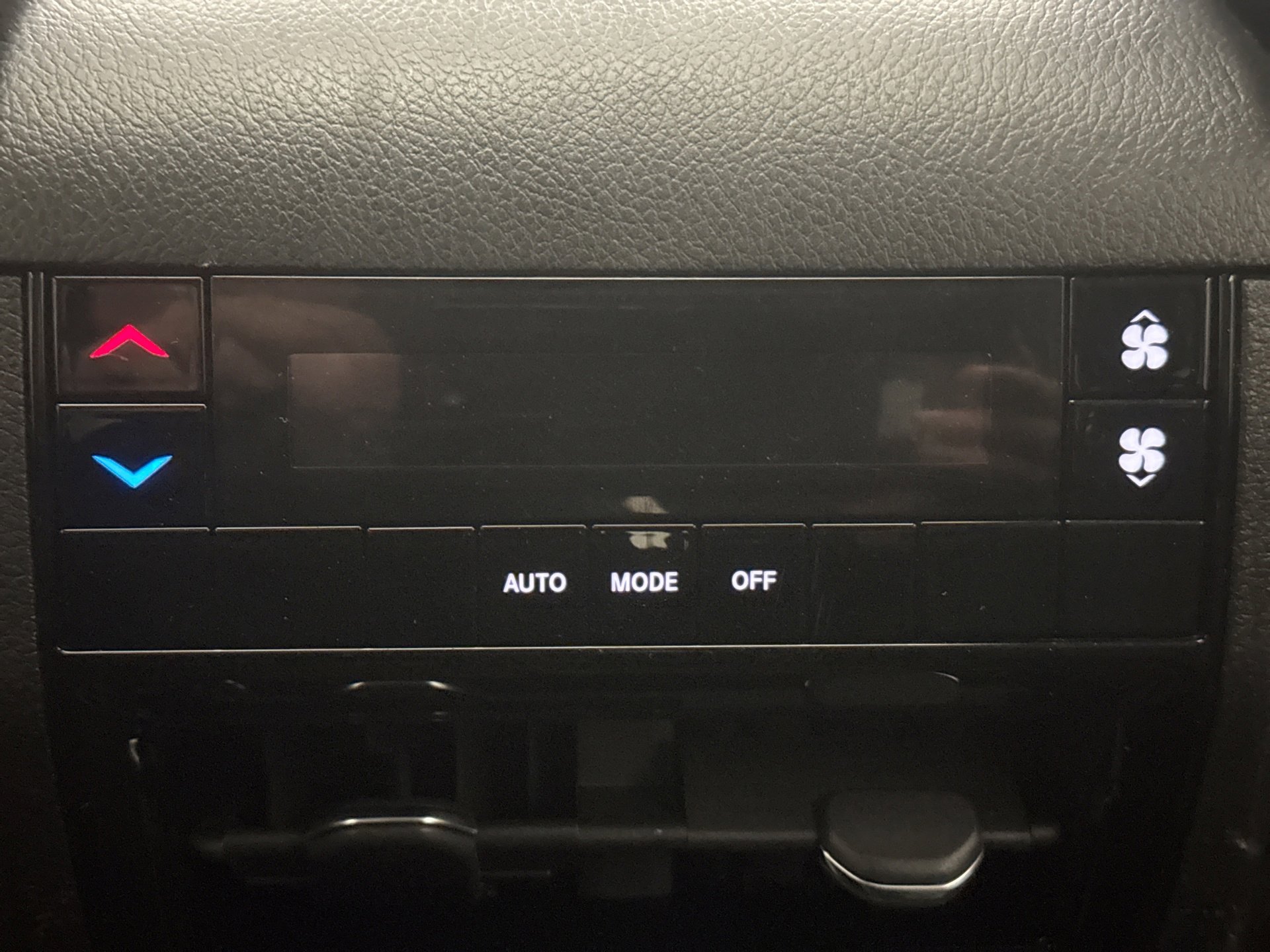 Used 2021 Jeep Grand Cherokee L Laredo w/ Luxury Tech Group I AWD/4WD image 20