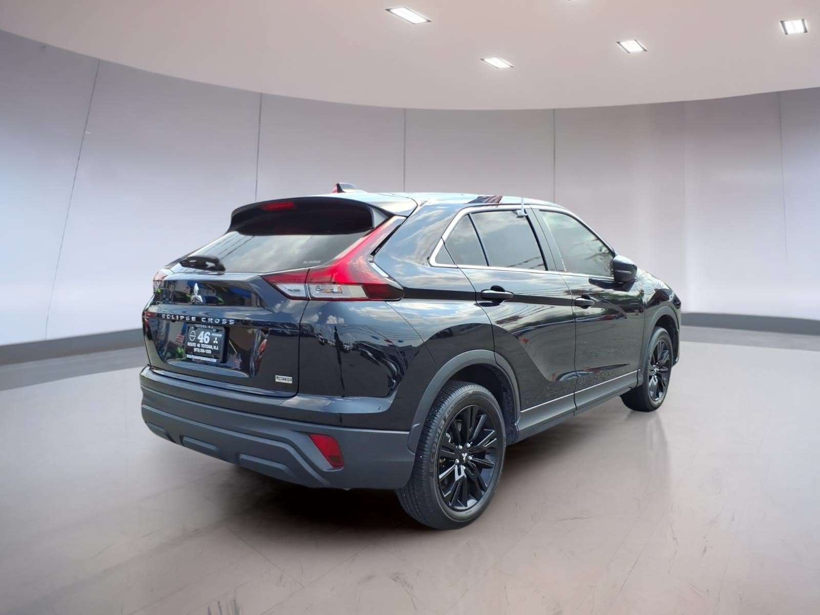 Used 2025 Mitsubishi Eclipse Cross LE AWD/4WD image 4