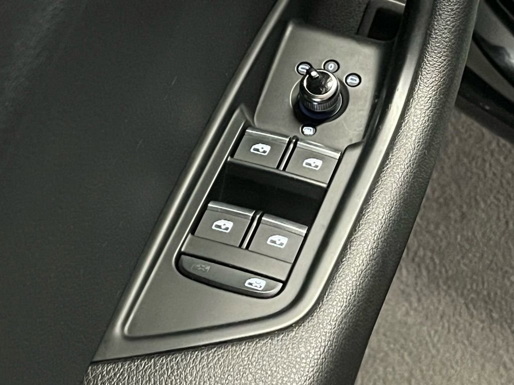 Used 2019 Audi A4 2.0T Premium image 16