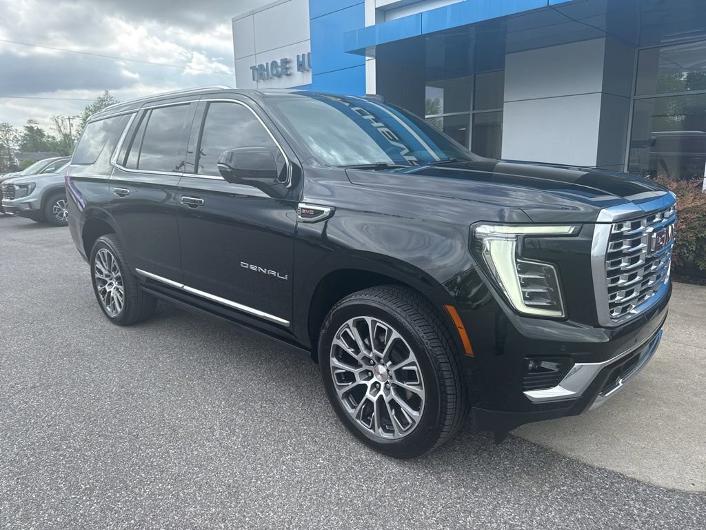 Used 2026 GMC Yukon Denali w/ Sun & Power Step Package image 2