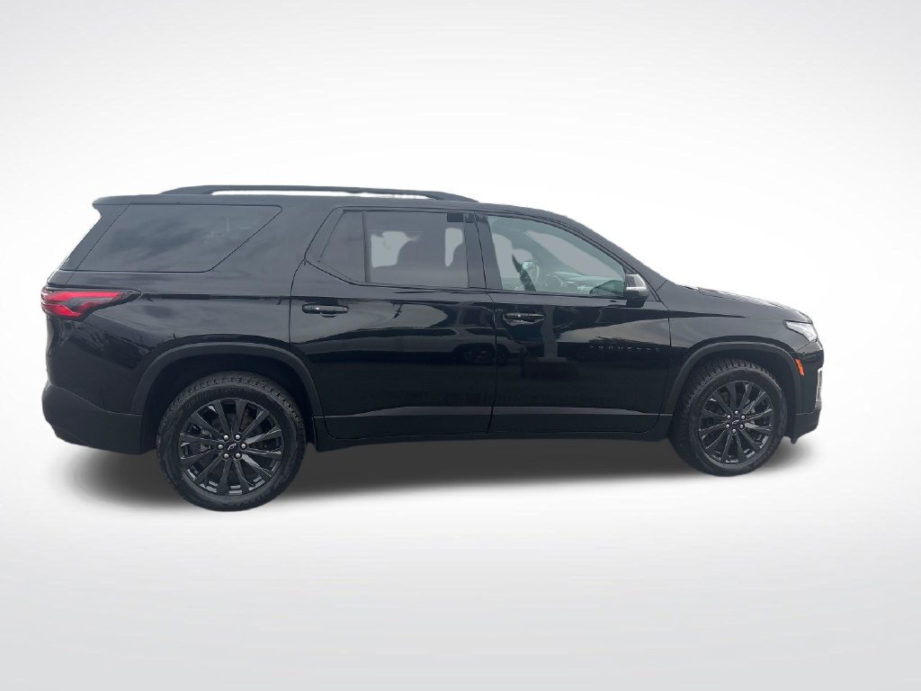 Used 2023 Chevrolet Traverse RS w/ LPO, Floor Liner Package AWD/4WD image 8