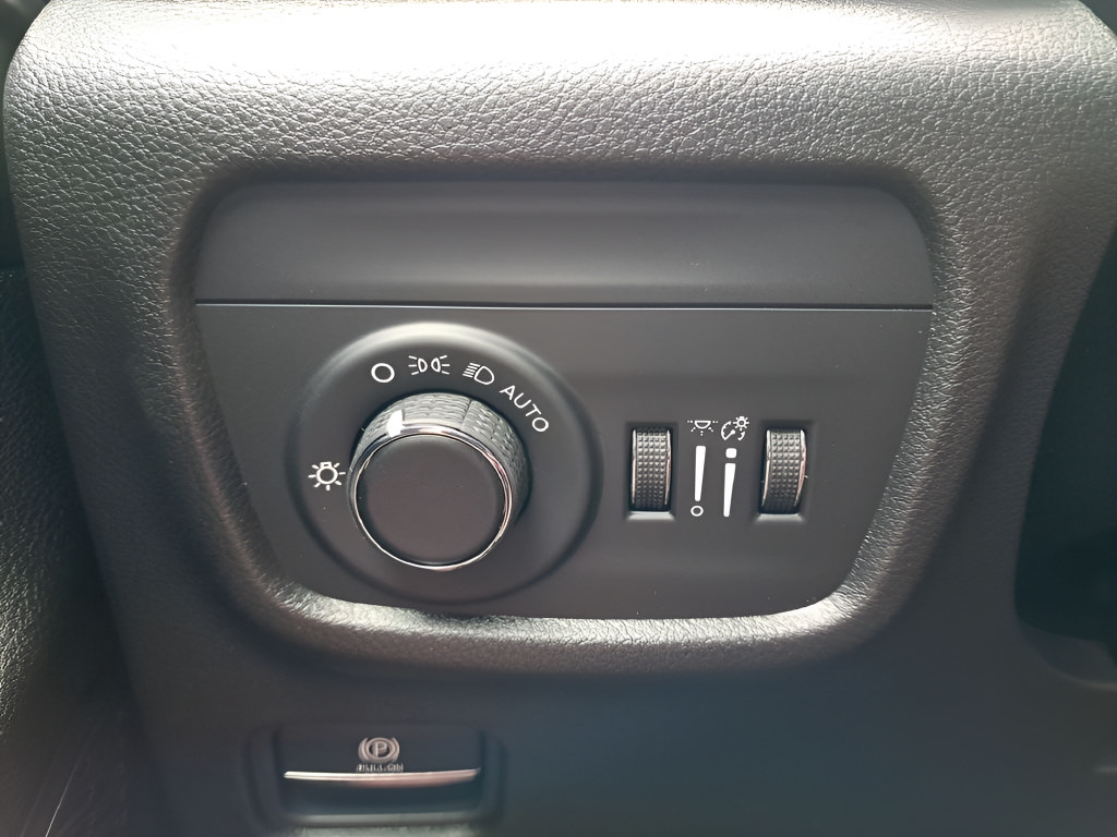 New 2026 Jeep Grand Cherokee 4WD image 30