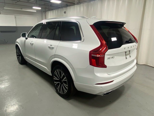 Used 2021 Volvo XC90 T5 Momentum w/ Protection Package AWD/4WD image 2