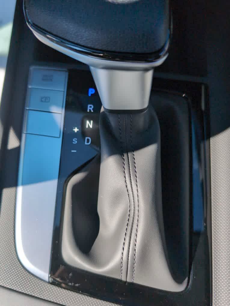 New 2026 Hyundai Elantra SE FWD image 25