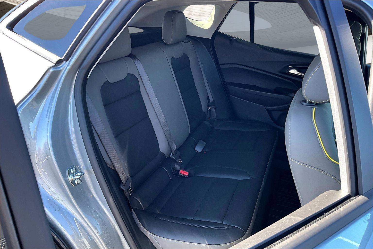 New 2026 Chevrolet Trax ACTIV w/ Sunroof Package image 11