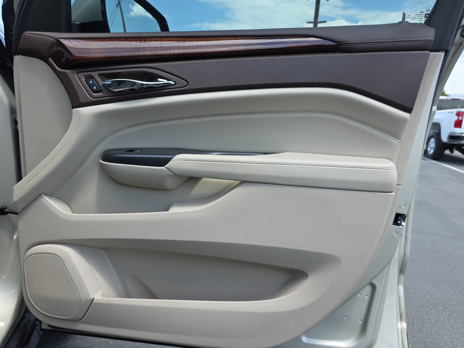 Used 2014 Cadillac SRX Premium AWD/4WD image 28