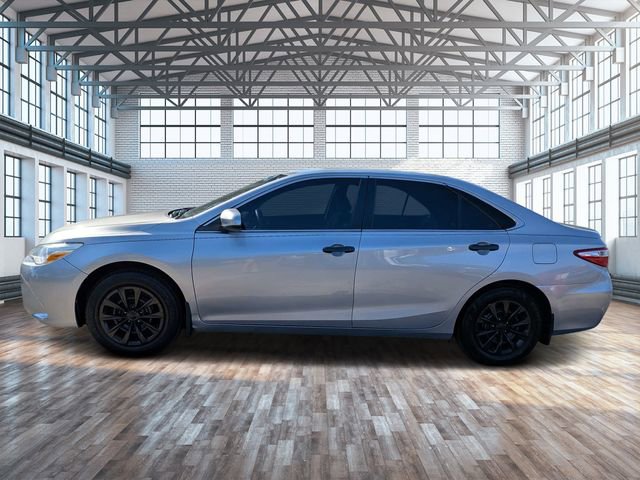 Used 2016 Toyota Camry LE FWD image 7