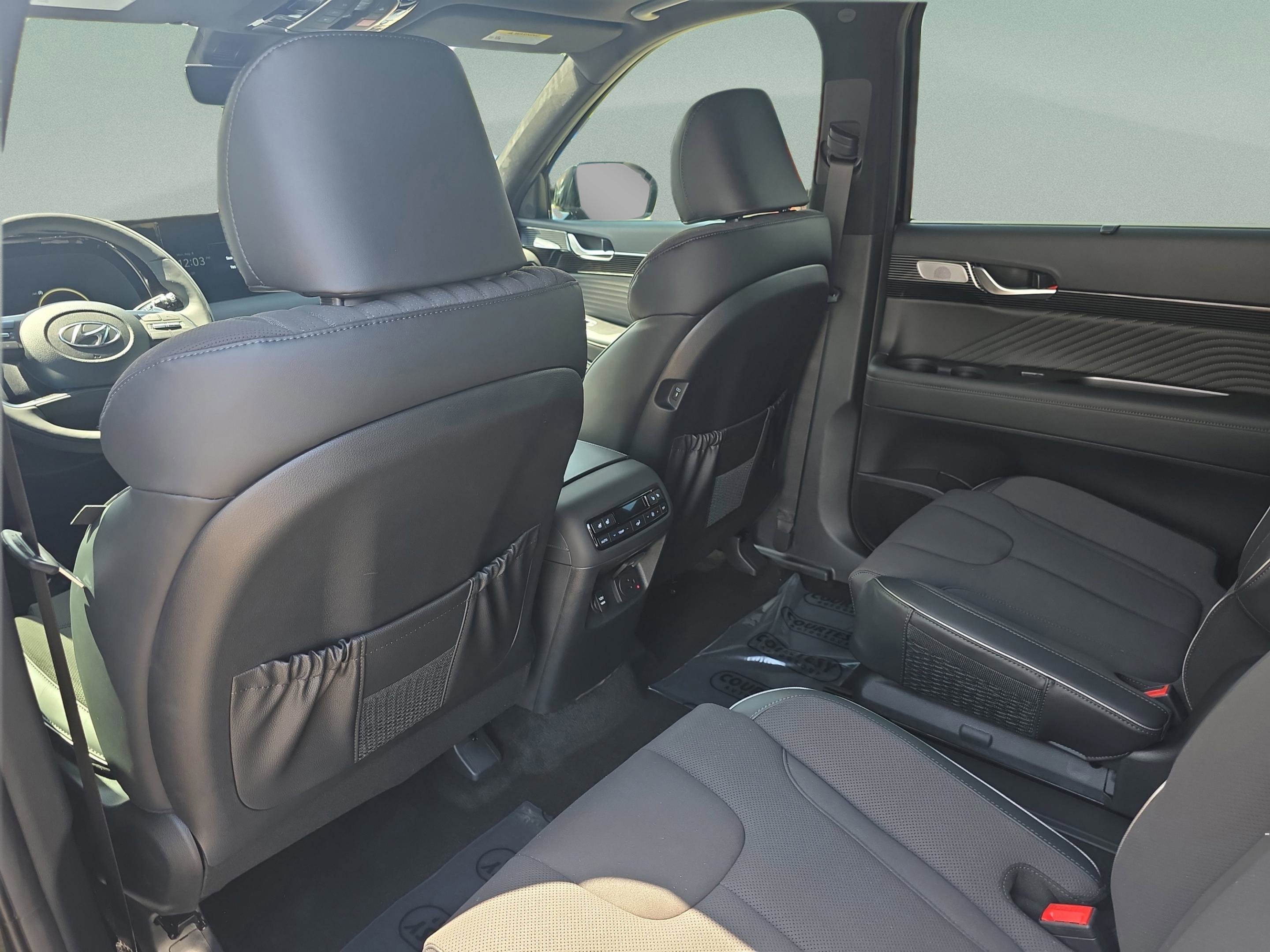 New 2025 Hyundai Palisade Calligraphy image 7