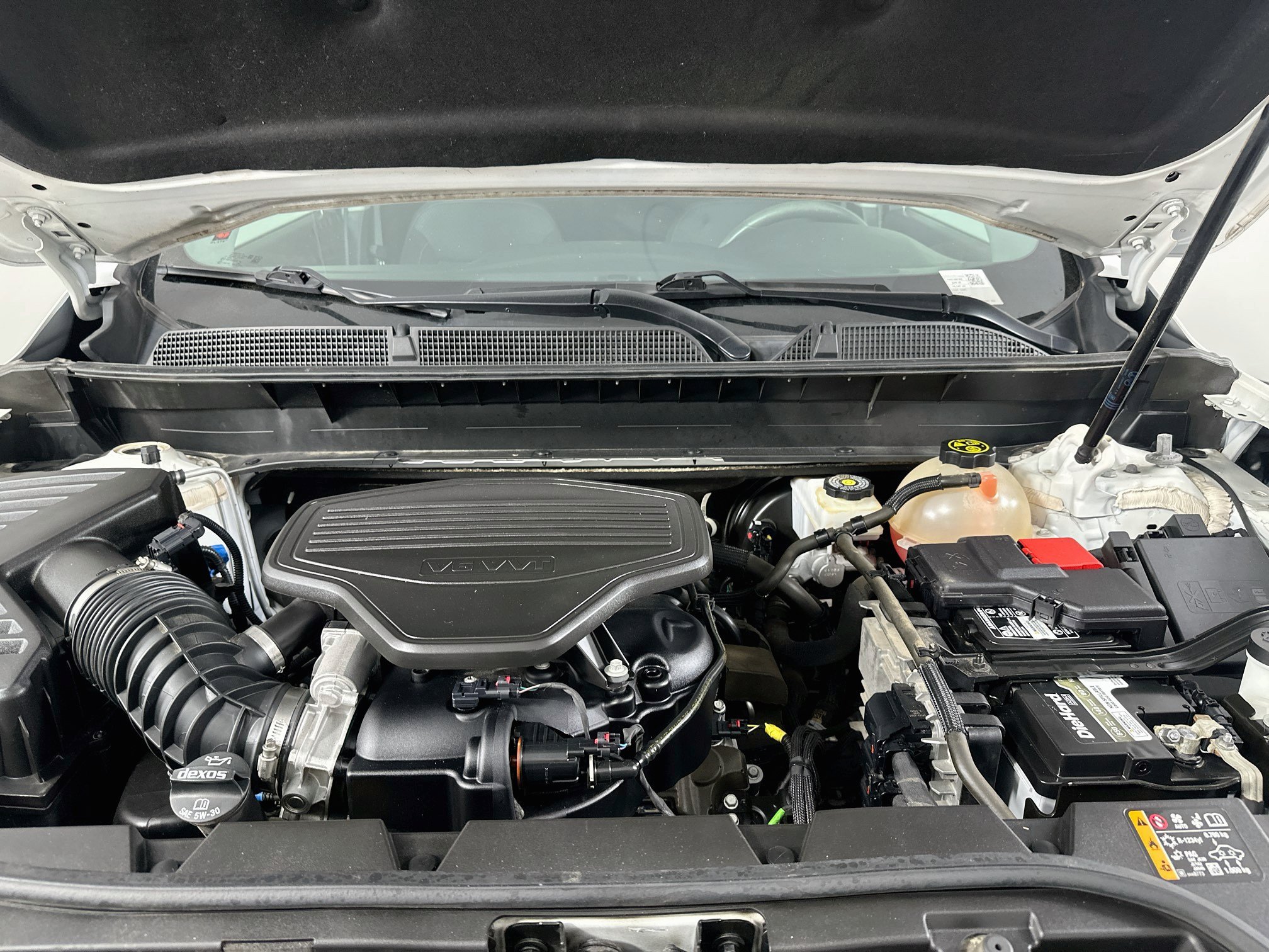 Used 2021 GMC Acadia SLE w/ Driver Convenience Package FWD image 36