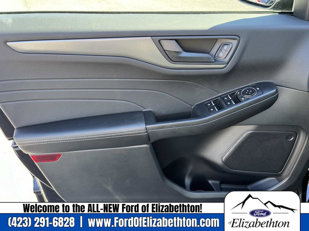 New 2026 Ford Escape Active image 19