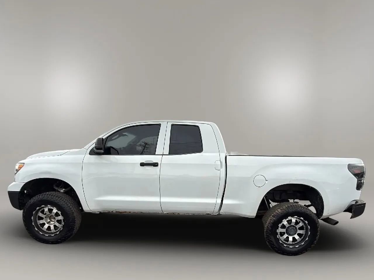 Used 2008 Toyota Tundra SR5 w/ TRD Off-Road Pkg AWD/4WD image 2