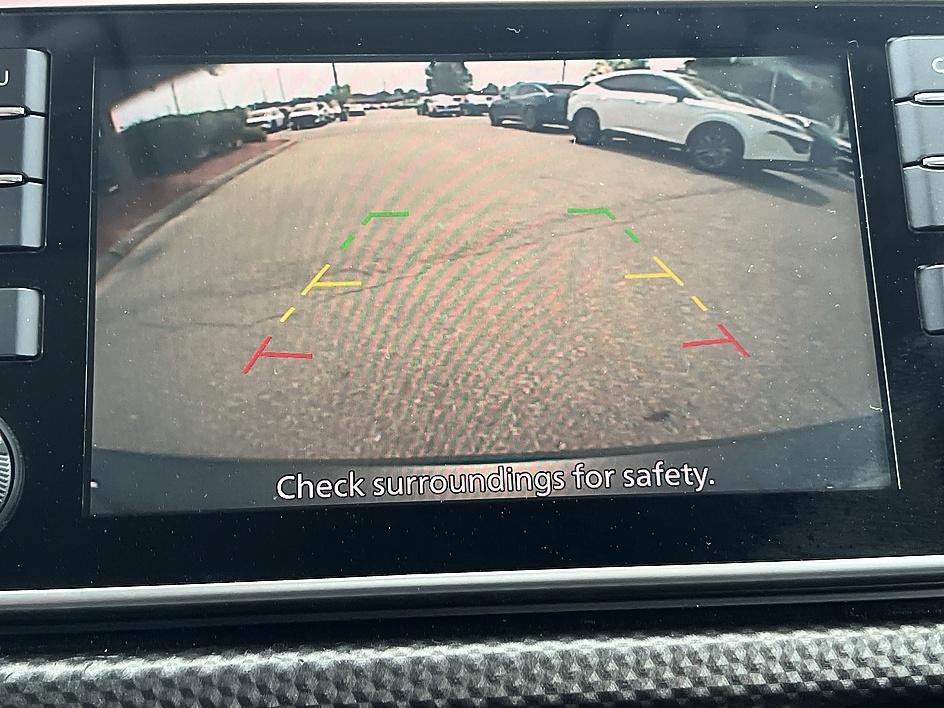 Used 2019 Nissan Kicks SV image 24