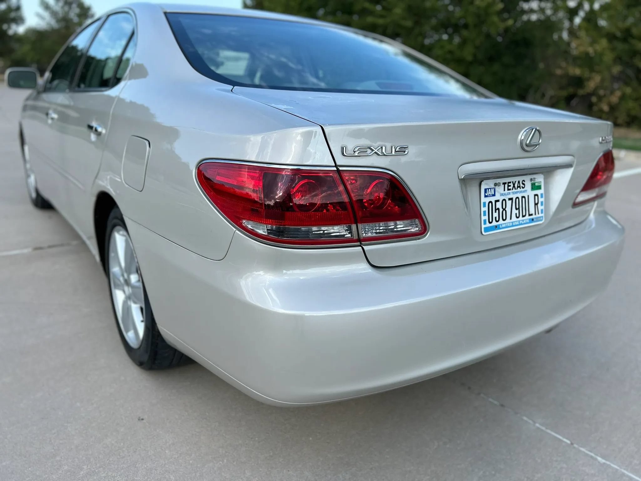 Used 2005 Lexus ES 330 FWD image 8