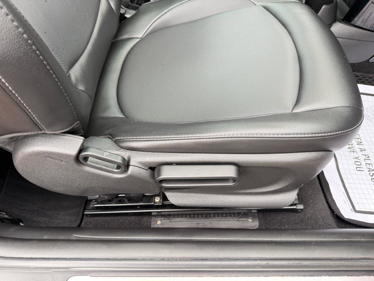 Used 2019 MINI Cooper 2-Door Hardtop w/ Storage Package image 41