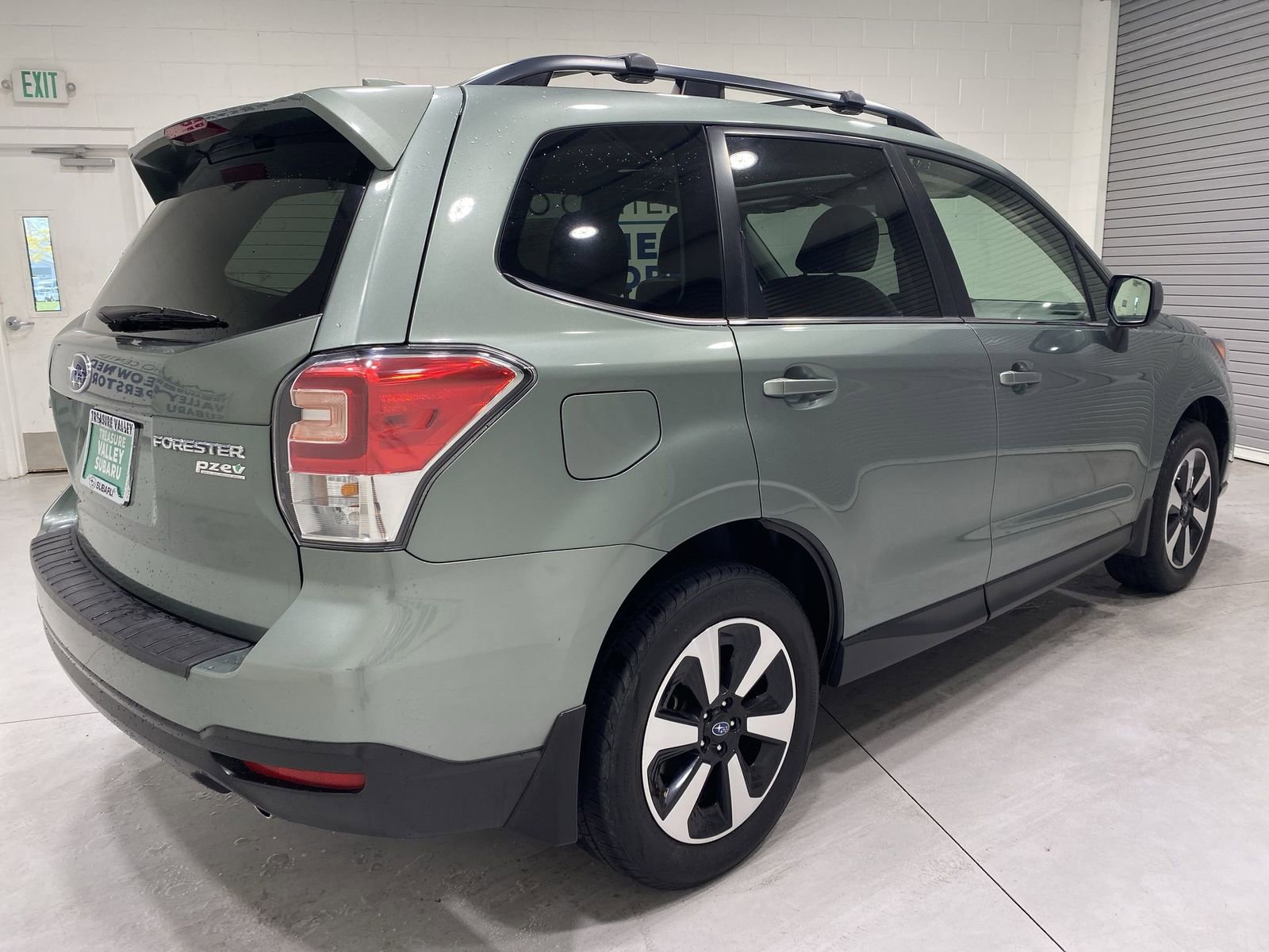 Used 2017 Subaru Forester 2.5i Limited w/ Rugged Package #2 AWD/4WD image 8