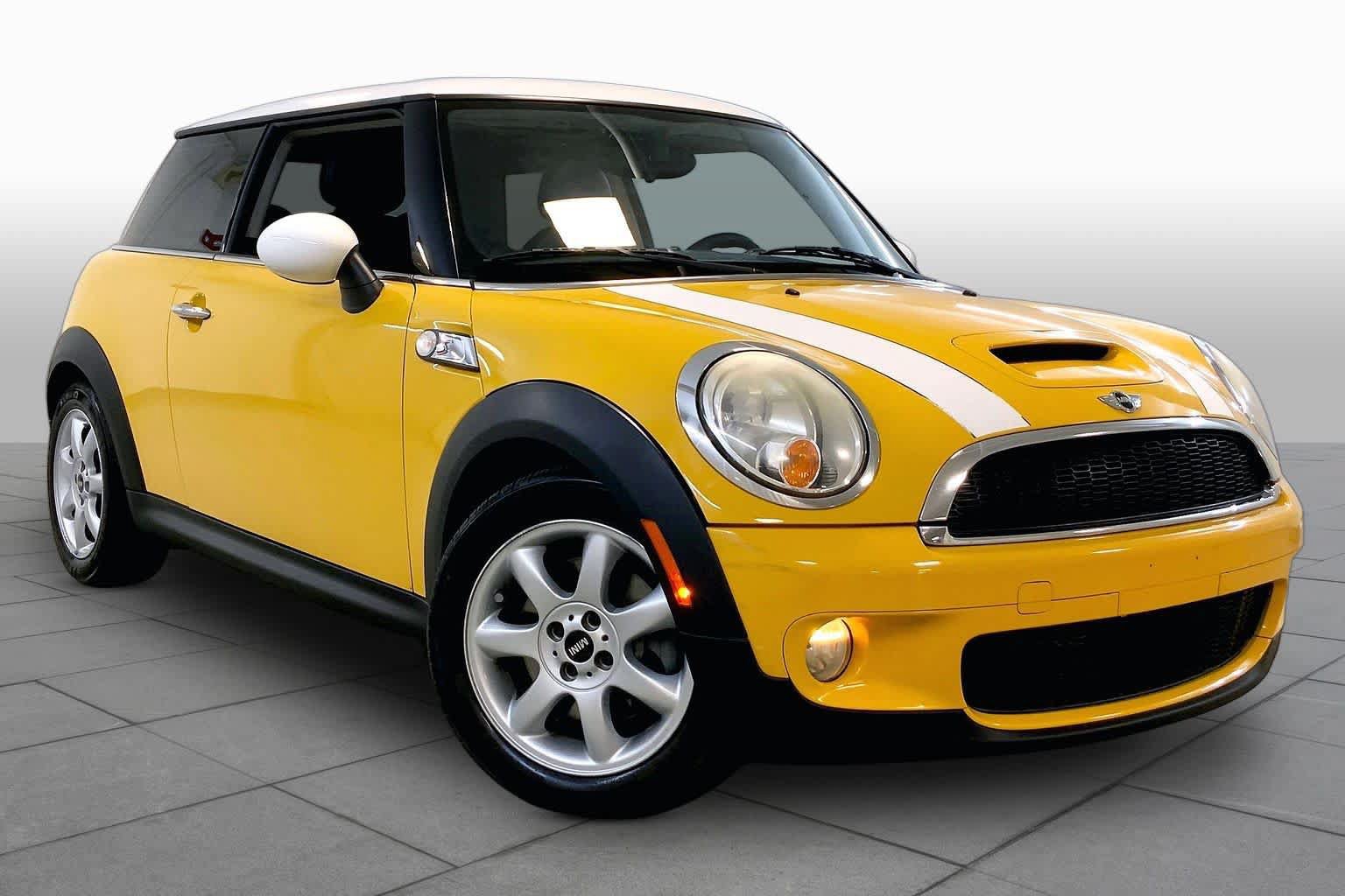 Used 2008 MINI Cooper S FWD image 2