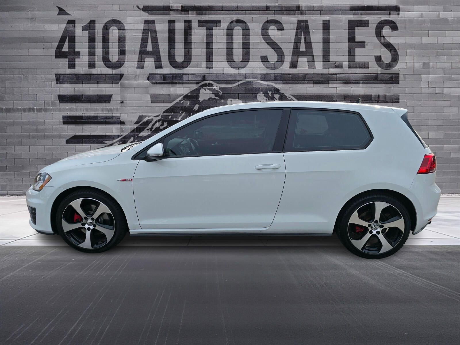 Used 2015 Volkswagen GTI SE FWD image 7
