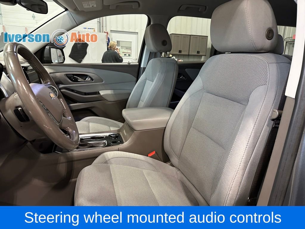 Used 2020 Chevrolet Traverse LT w/ Driver Confidence II Package AWD/4WD image 15