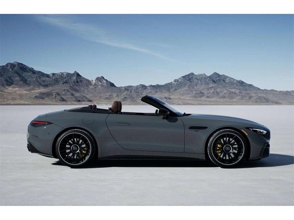 New 2026 Mercedes-Benz SL 63 AMG 4MATIC image 2