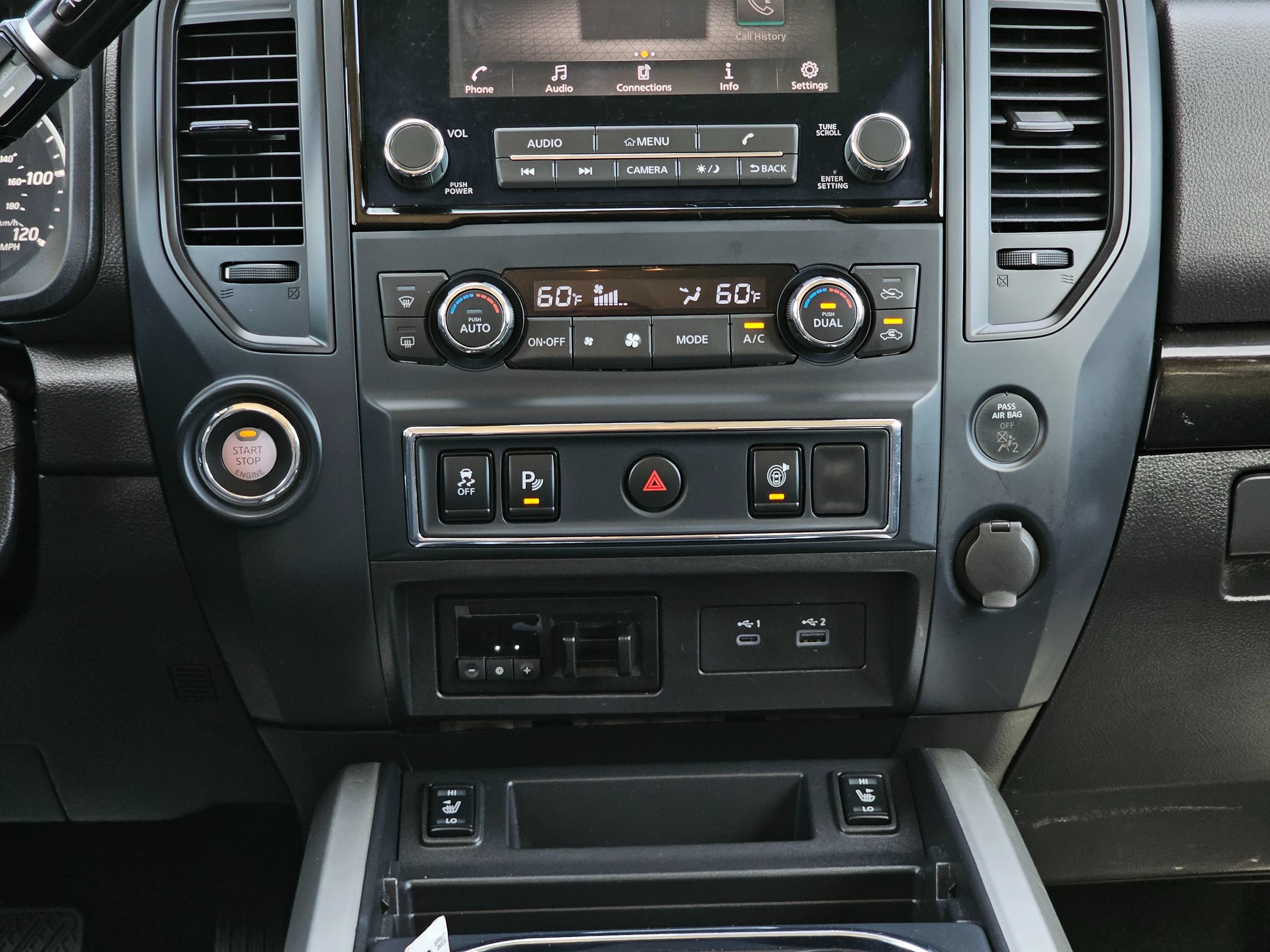 Used 2024 Nissan Titan SV w/ SV Convenience Package RWD image 24