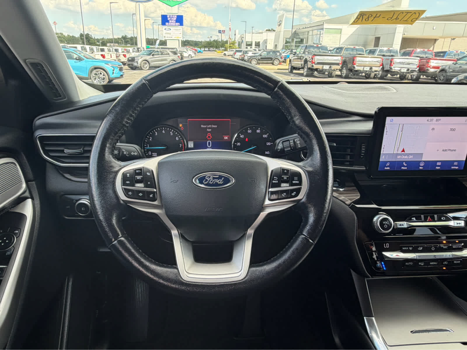 Used 2021 Ford Explorer Limited w/ Equipment Group 301A AWD/4WD image 29