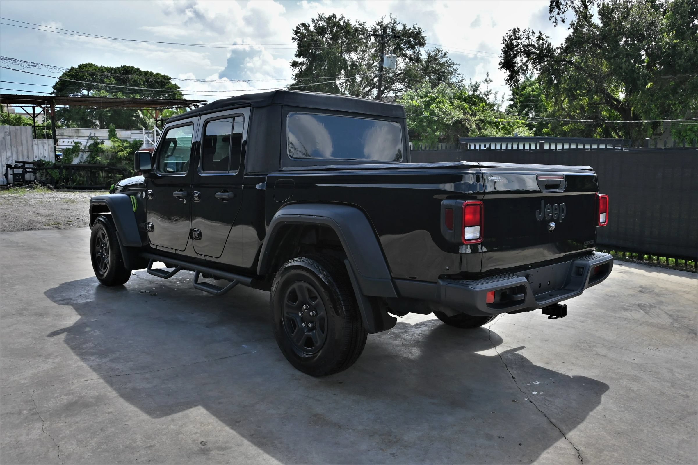 Used 2021 Jeep Gladiator Sport w/ Auxiliary Switch Group AWD/4WD image 3
