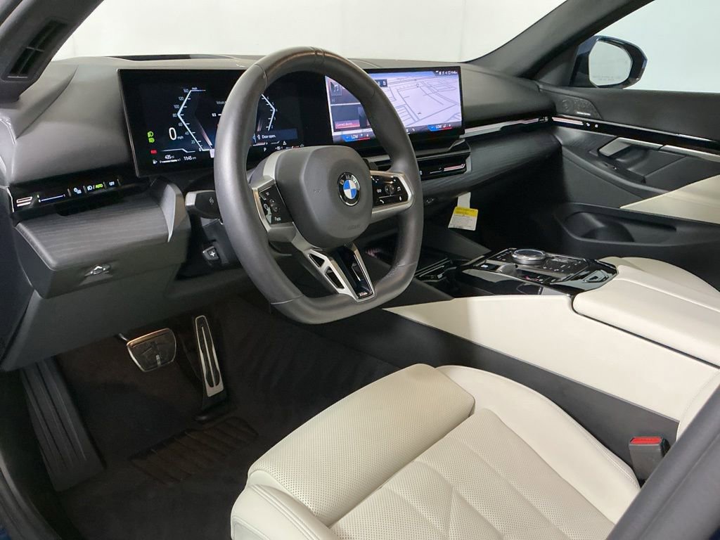 Certified 2025 BMW 530i w/ M Sport Package RWD image 21