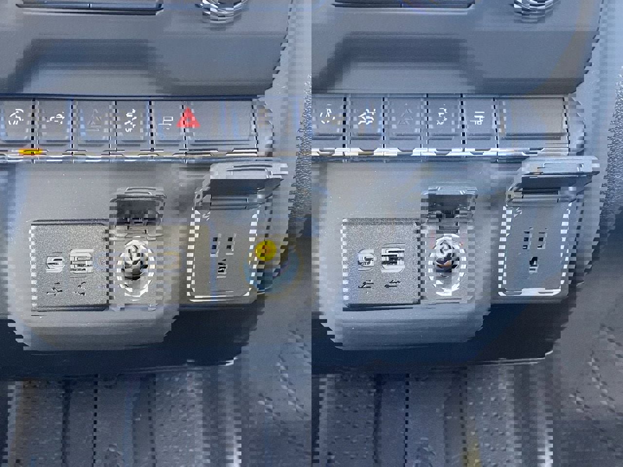 Used 2025 Chevrolet Silverado 1500 Custom image 26