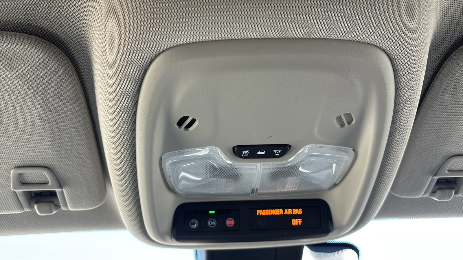 Used 2020 Buick Encore GX Select w/ Sport Touring Package image 21