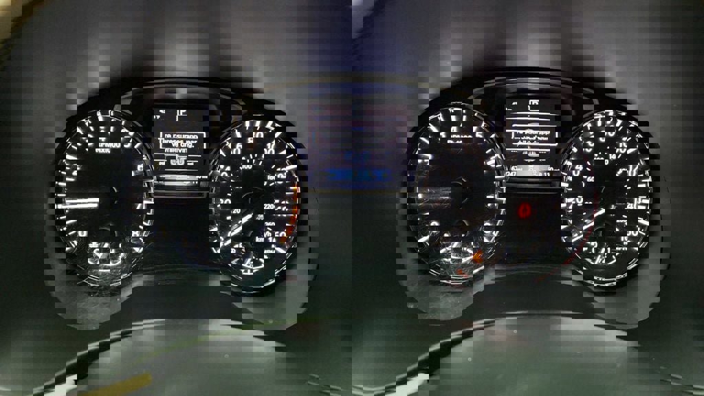 Used 2019 Nissan Pathfinder Platinum w/ Cargo Package image 15