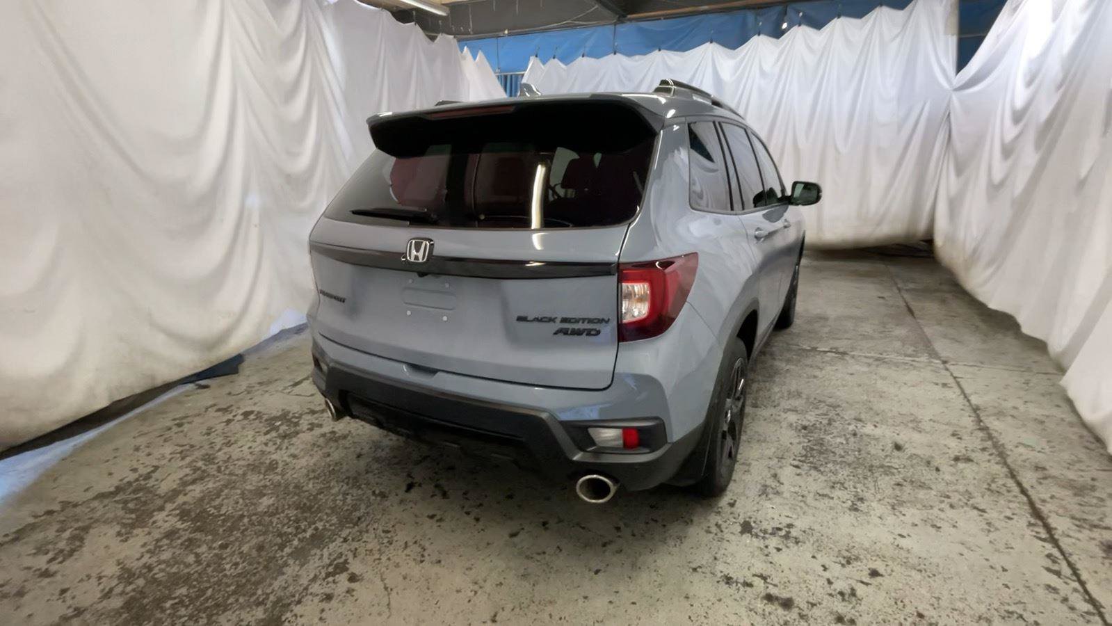Certified 2024 Honda Passport Black Edition image 5