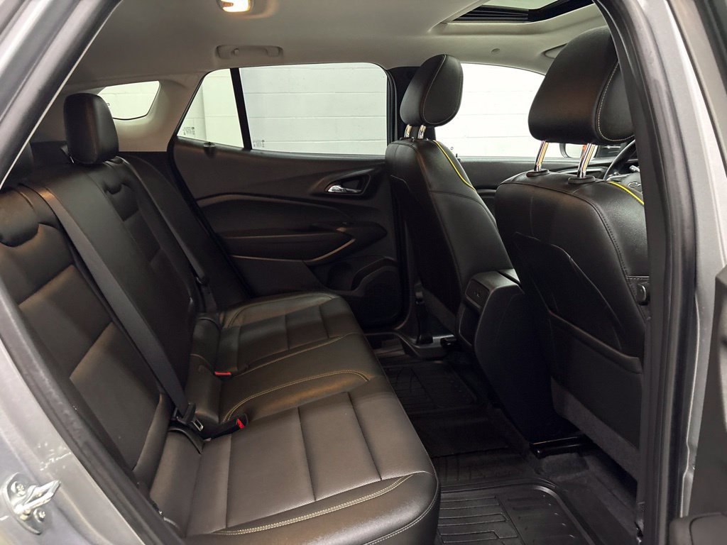 Used 2024 Chevrolet Trax ACTIV w/ Sunroof Package FWD image 33