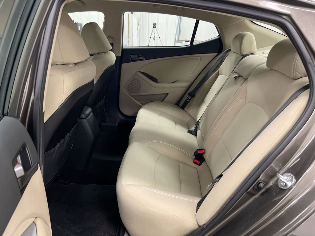 Used 2012 Kia Optima LX w/ Convenience Pkg image 21