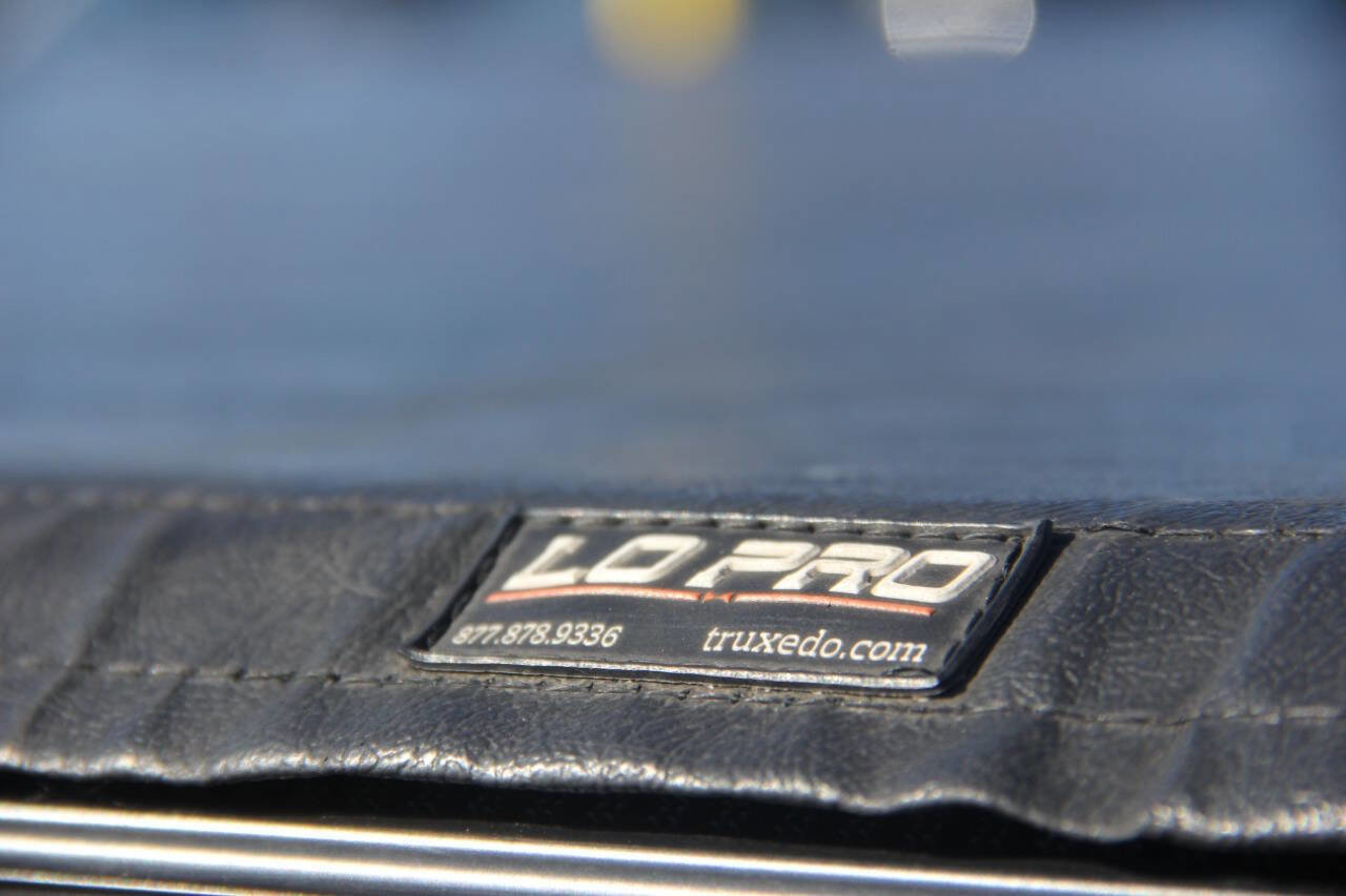 Used 2017 Ford F250 Lariat w/ Lariat Ultimate Package image 13