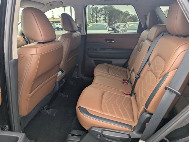 Used 2023 Nissan Pathfinder Platinum w/ Cargo Package image 14