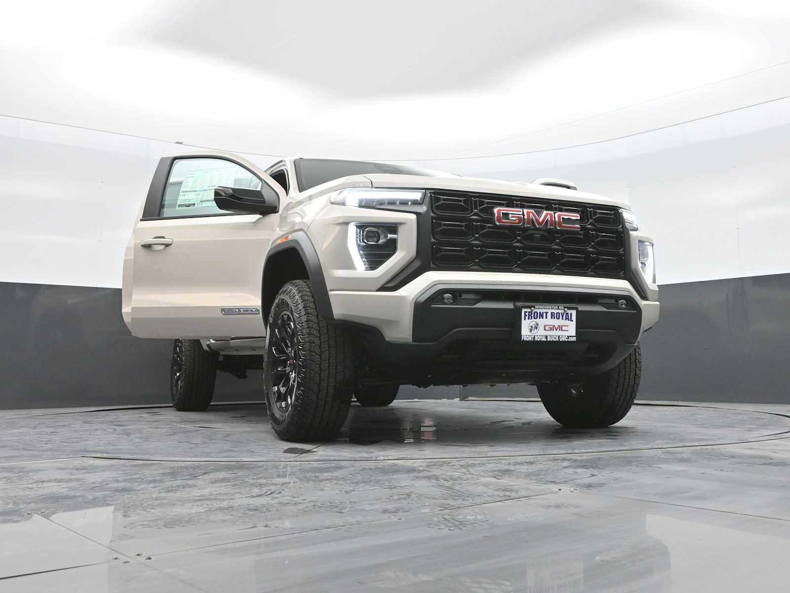 New 2026 GMC Canyon Elevation w/ Convenience Package image 31