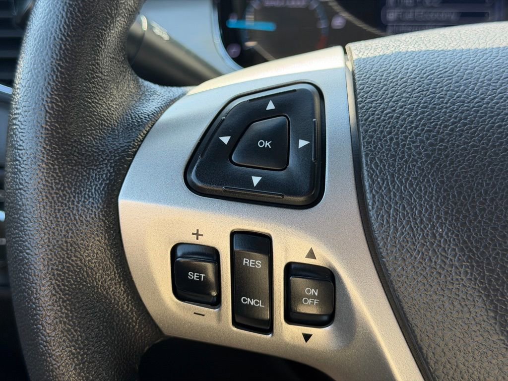 Used 2019 Ford Taurus SEL FWD image 18