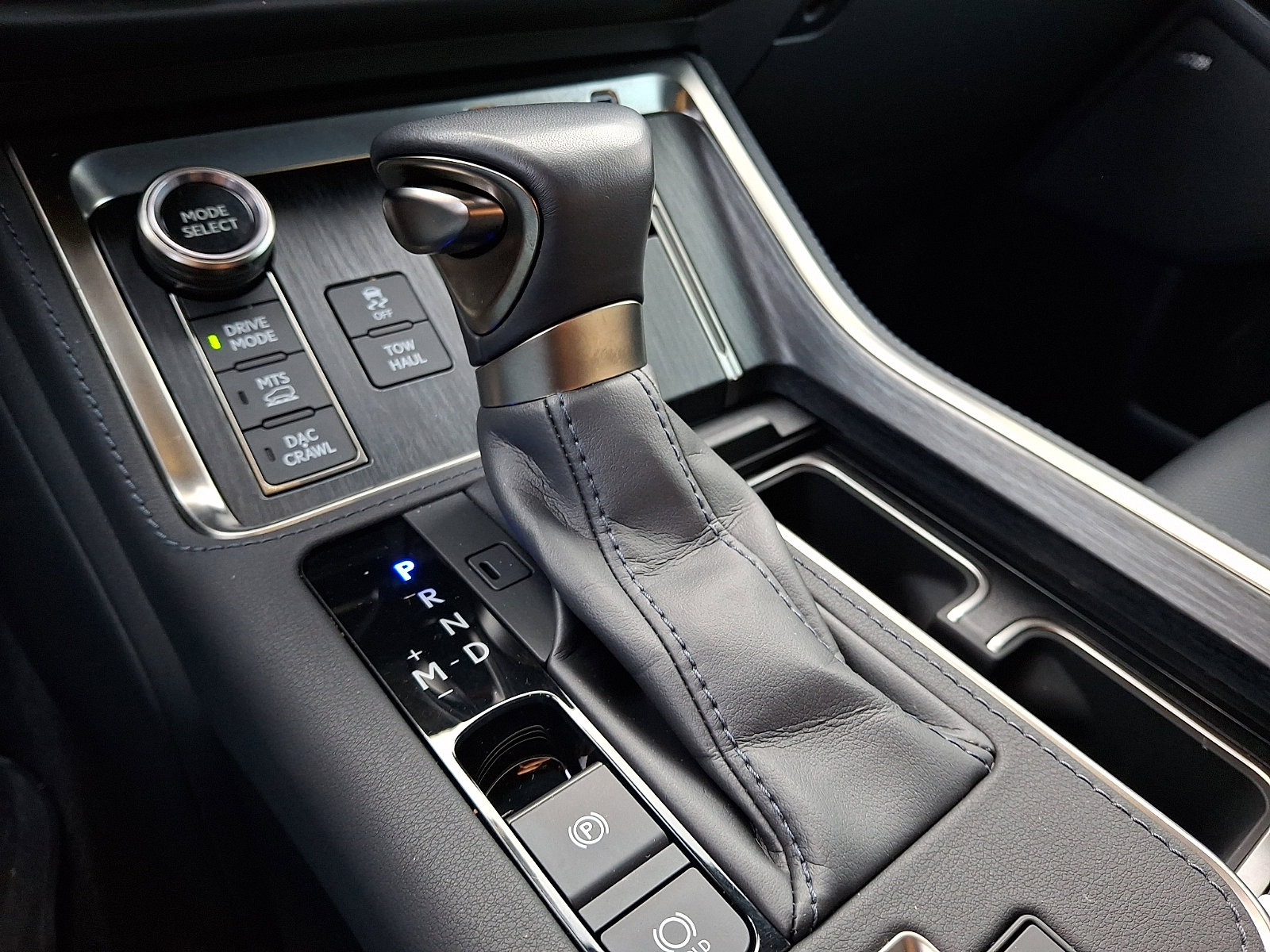 Used 2024 Lexus GX 550 image 16