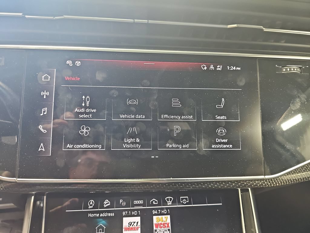 Used 2024 Audi SQ7 Prestige AWD/4WD image 23