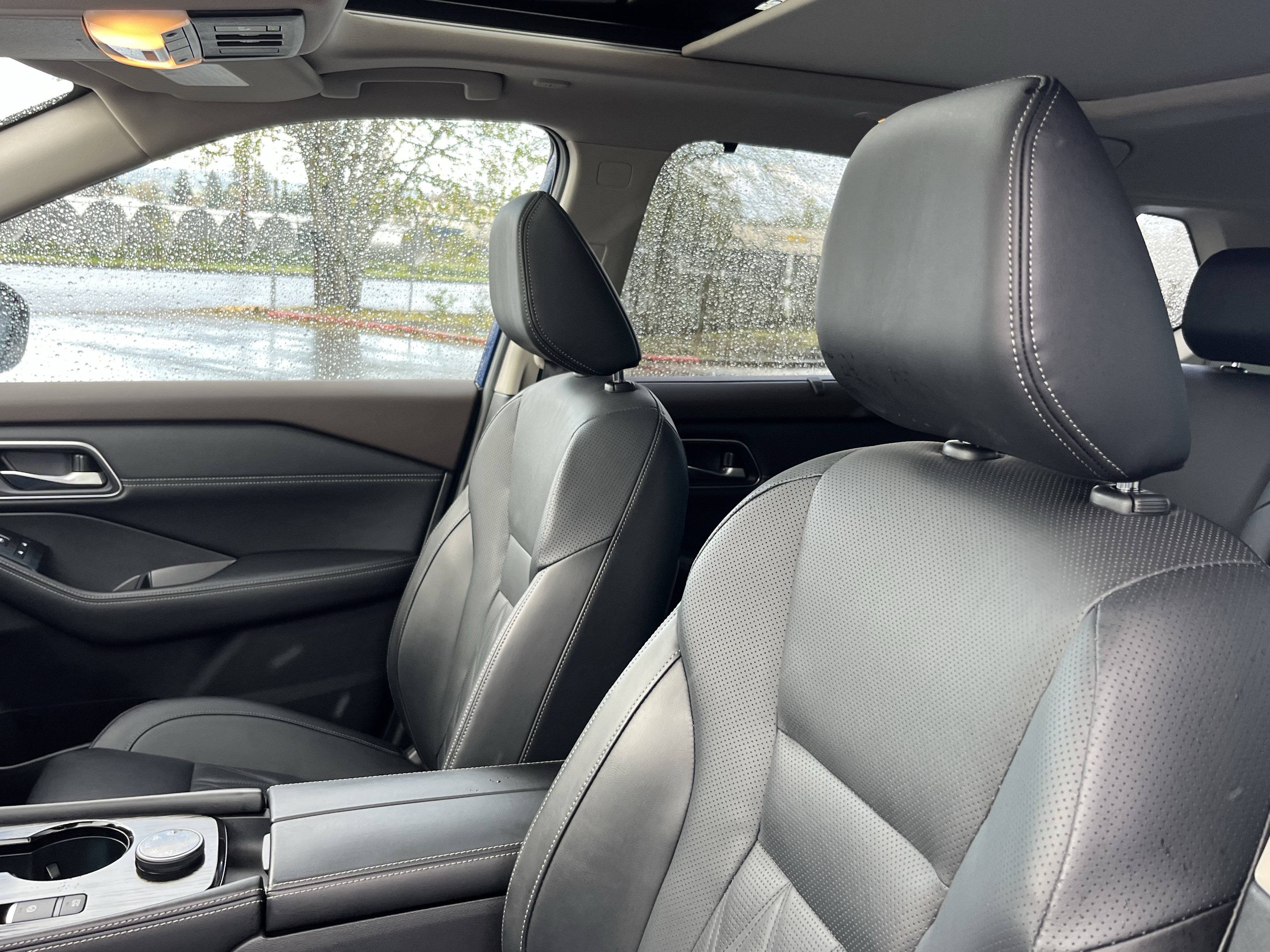 Used 2023 Nissan Rogue Platinum w/ Platinum Premium Package image 16