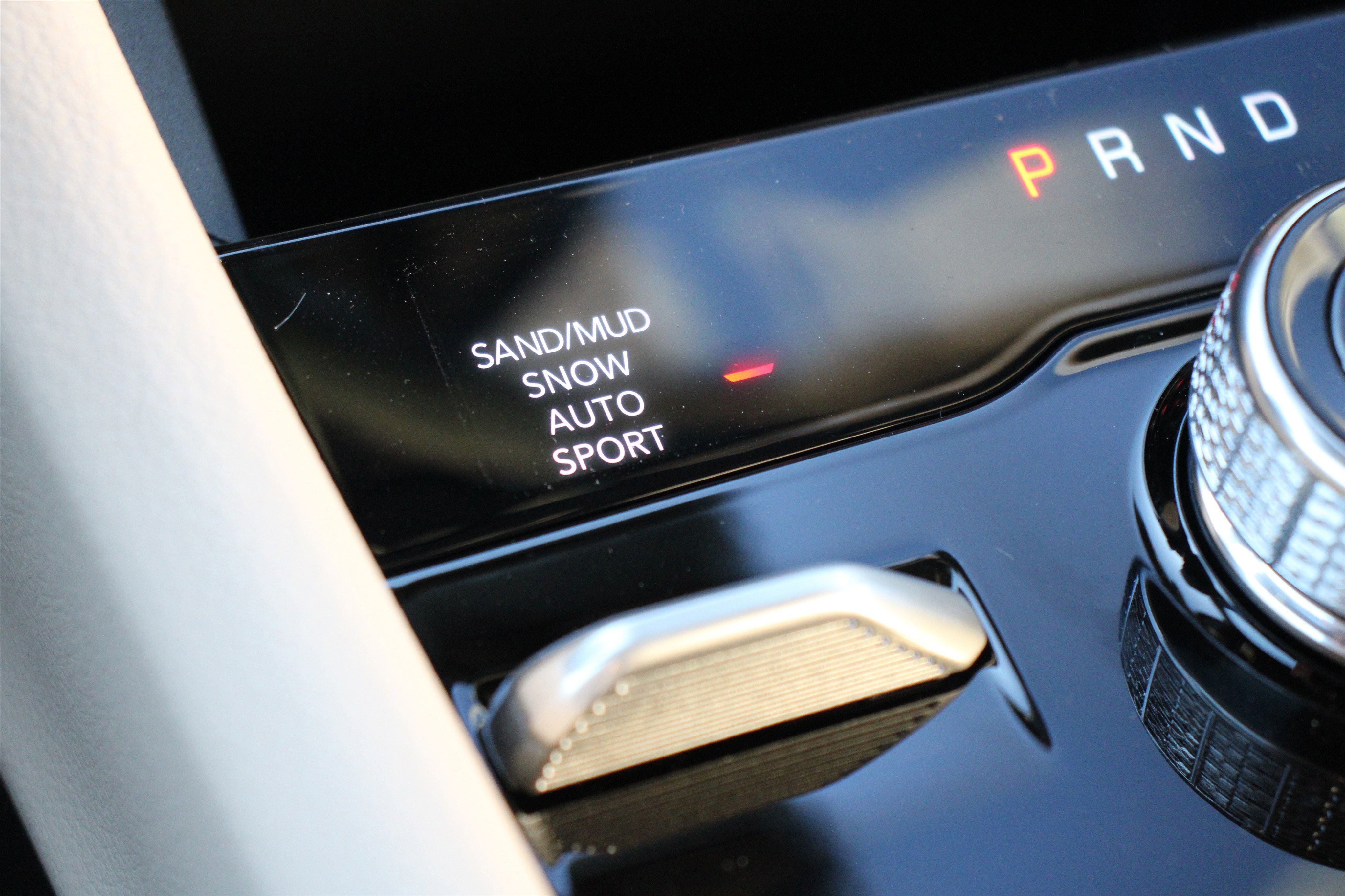 New 2025 Jeep Grand Cherokee Limited w/ Black Appearance Package image 22