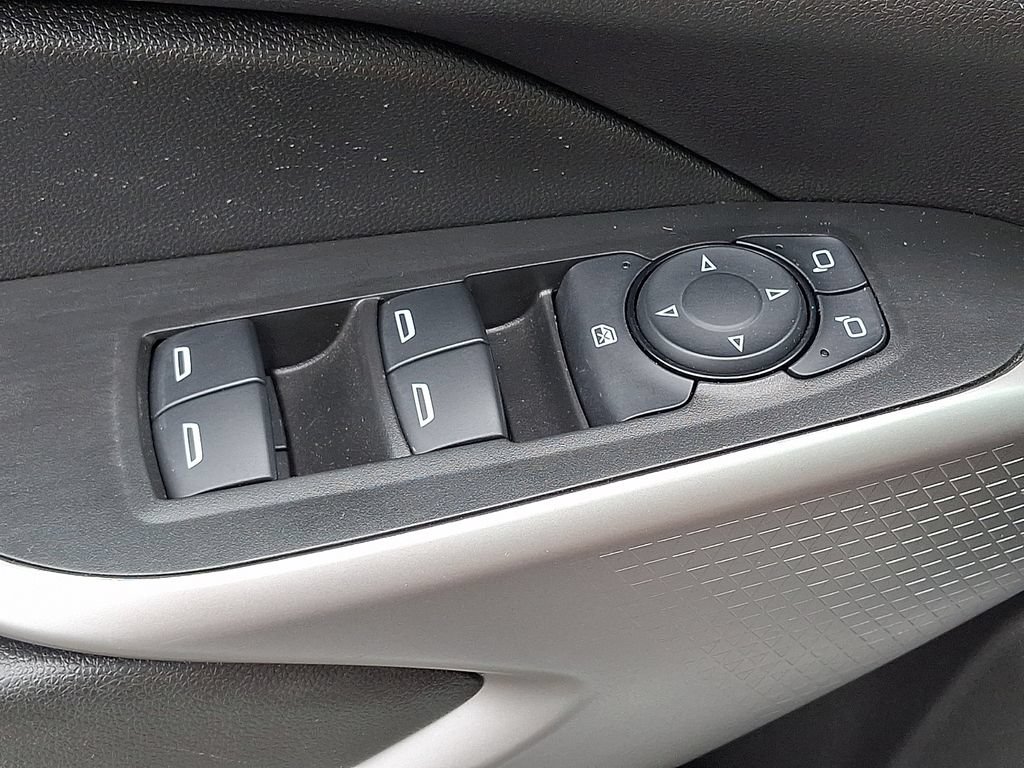 Used 2024 Chevrolet Trax LS FWD image 25