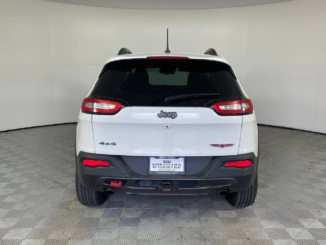 Used 2017 Jeep Cherokee Trailhawk AWD/4WD image 14