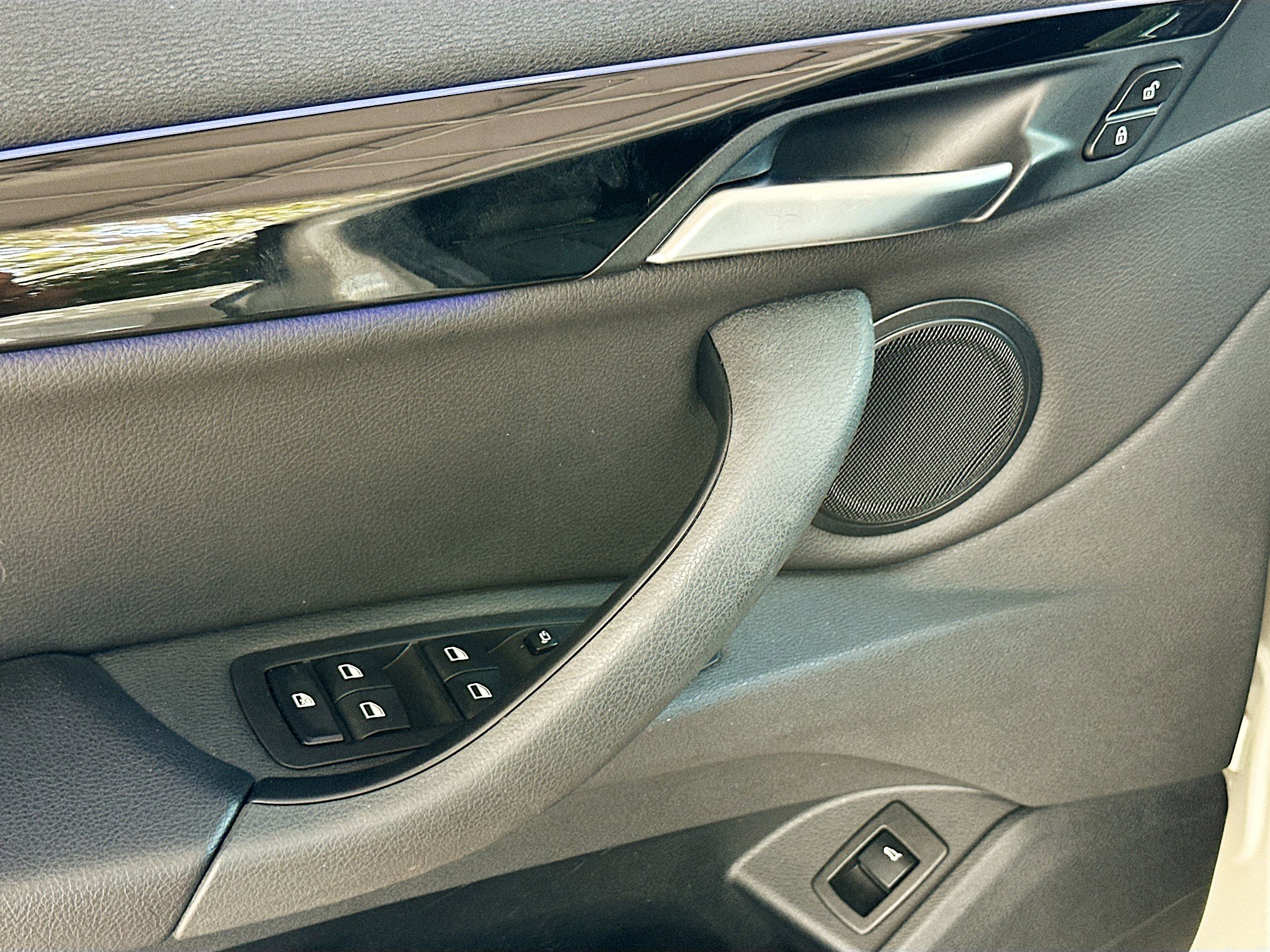 Used 2020 BMW X1 sDrive28i w/ Convenience Package image 18