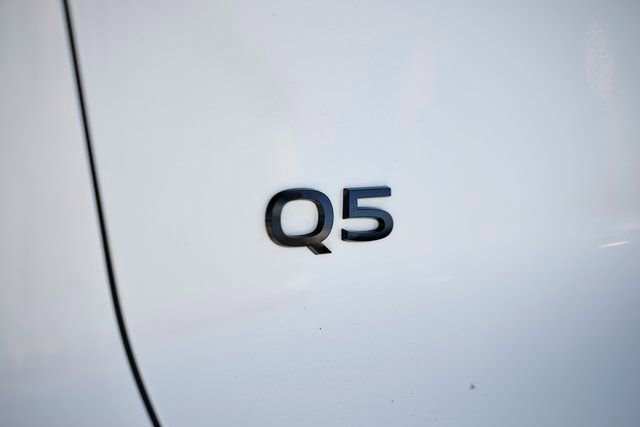 Certified 2025 Audi Q5 Premium Plus w/ Premium Plus image 6