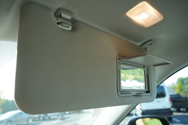 Used 2023 Toyota Highlander XLE FWD image 46