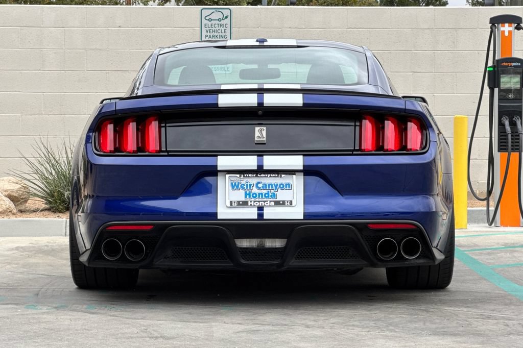 Used 2016 Ford Mustang Shelby GT350 w/ Technology Package RWD image 8