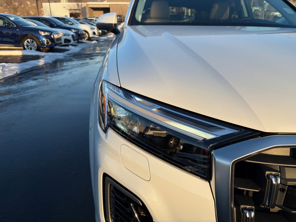 Certified 2025 Audi Q7 3.0T Premium Plus w/ Premium Plus Package image 24