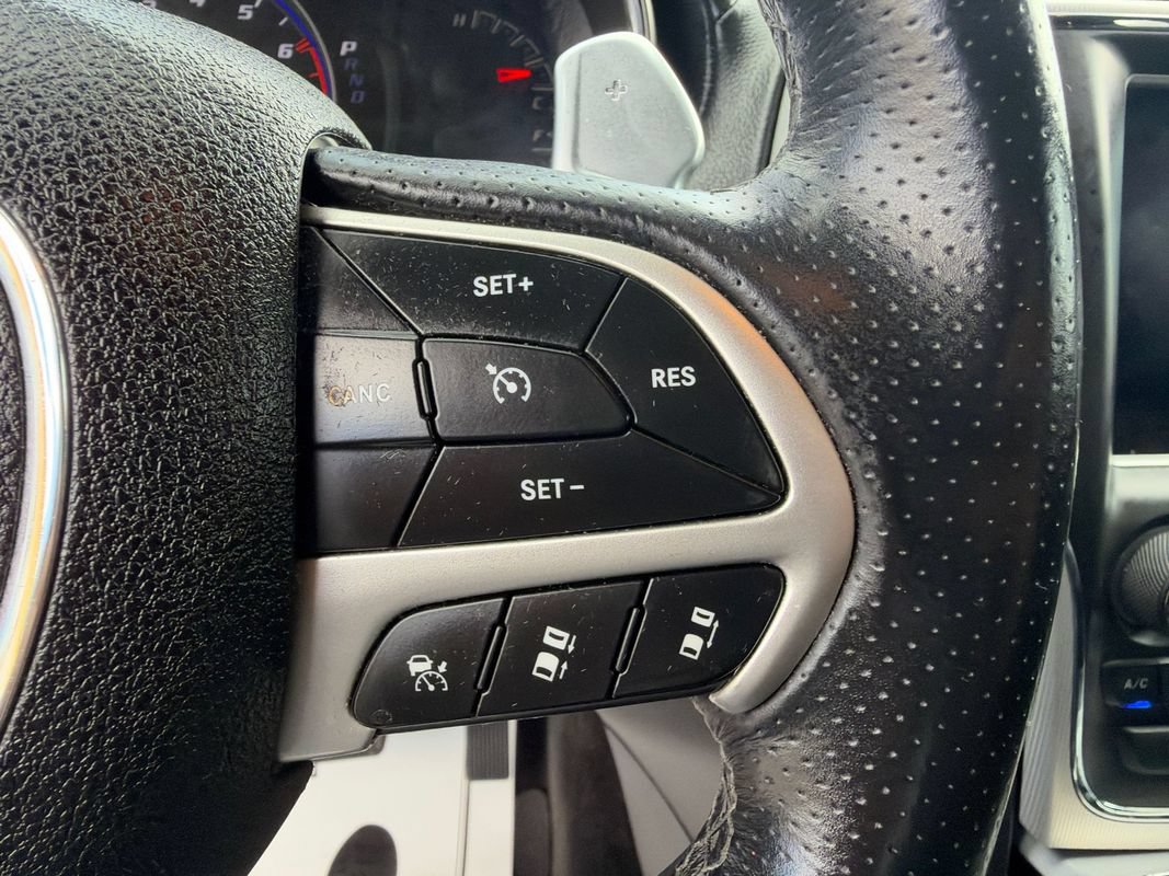 Used 2018 Jeep Grand Cherokee SRT AWD/4WD image 24