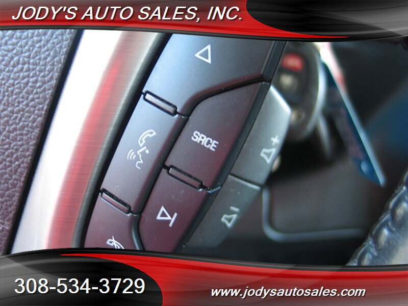 Used 2017 Chevrolet Express 3500 LT w/ LT Preferred Equipment Group RWD image 11